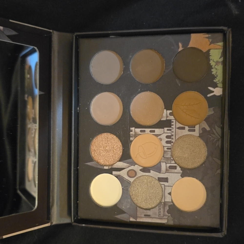 Eyeshadow Palette